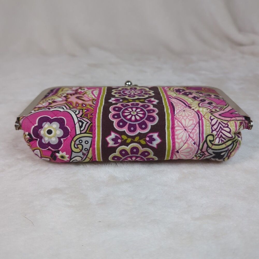 Vera Bradley VERY BERRY PAISLEY Cosmetic KISS & MAKE UP Lined Frame Bag Kisslock - Picture 2 of 10